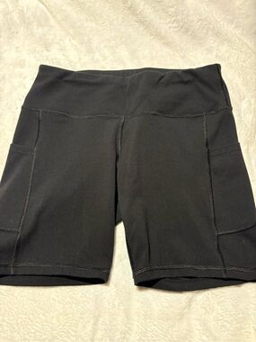luga Black High-Rise Bike Shorts with Side Pockets